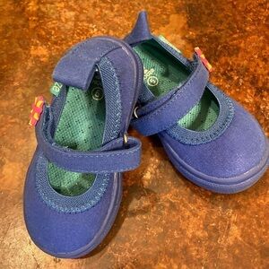 Girls Blue Chooze